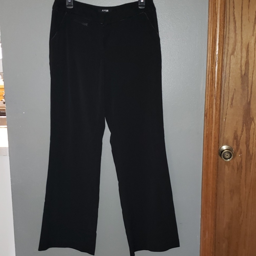 Dress pants 💜 Apt 9  💜 Black 💜 size 8